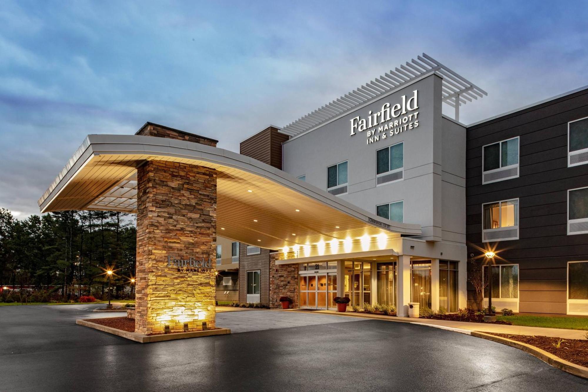 Fairfield Inn & Suites By Marriott Queensbury Glens Falls/Lake George Bagian luar foto