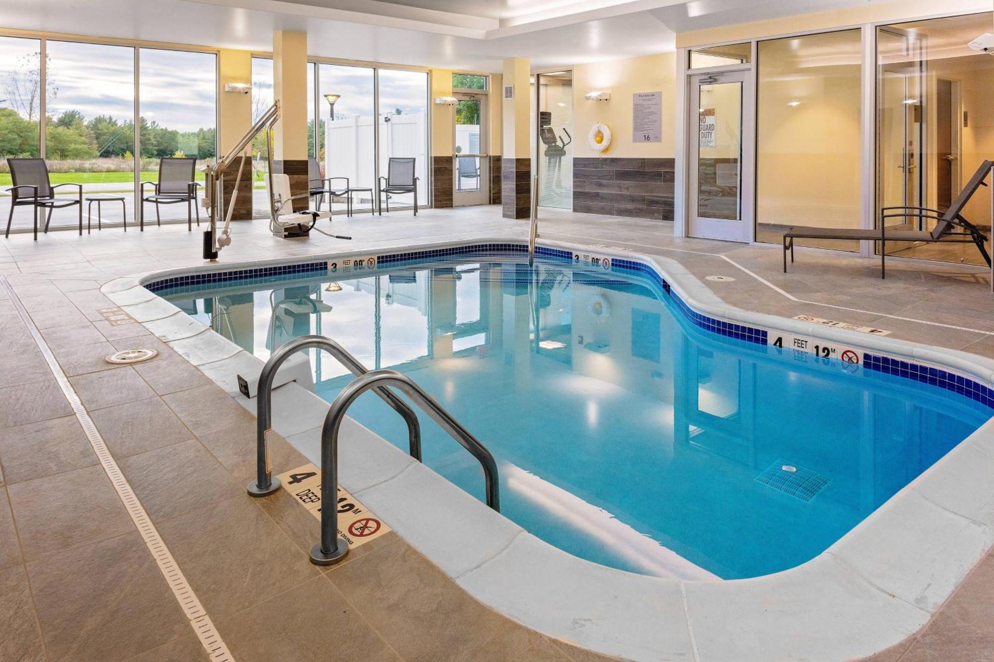 Fairfield Inn & Suites By Marriott Queensbury Glens Falls/Lake George Bagian luar foto